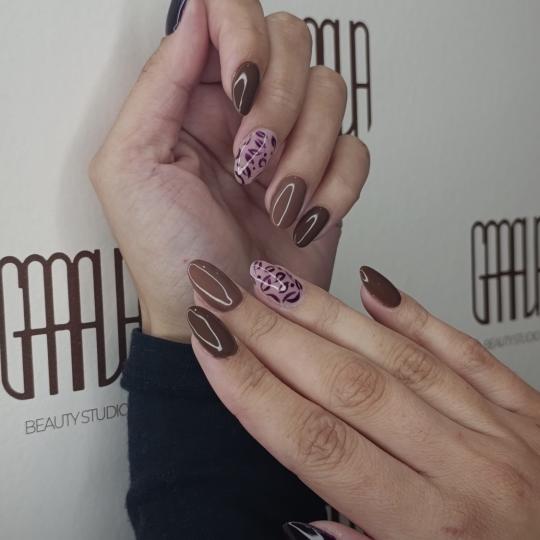 Garava Beauty Studio #banjaluka Izlivanje noktiju Izlivanje noktiju - M dužina