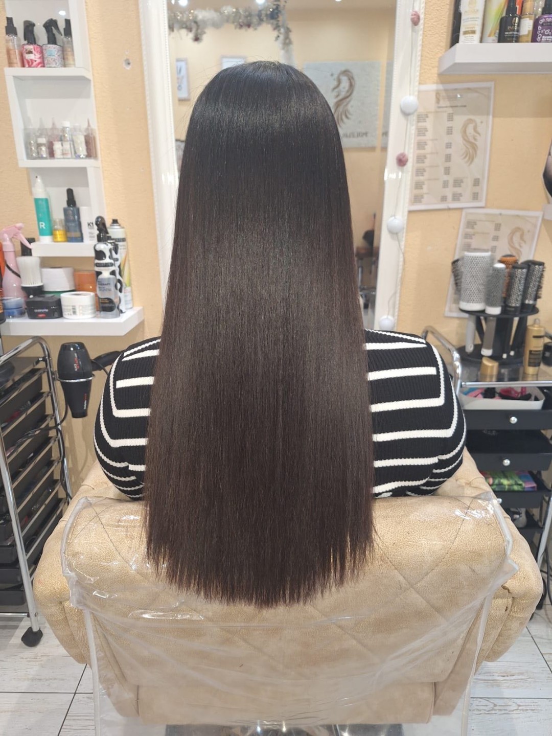 Poezija ljepote #sarajevo Žensko šišanje Žensko šišanje + pranje kose + feniranje - extra duga kosa