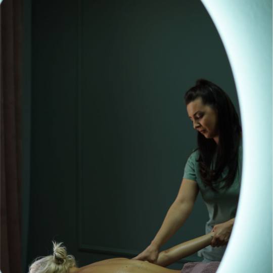 Shine #sarajevo Masaža za opuštanje / relax / antistres Relaks masaža - leđa + noge