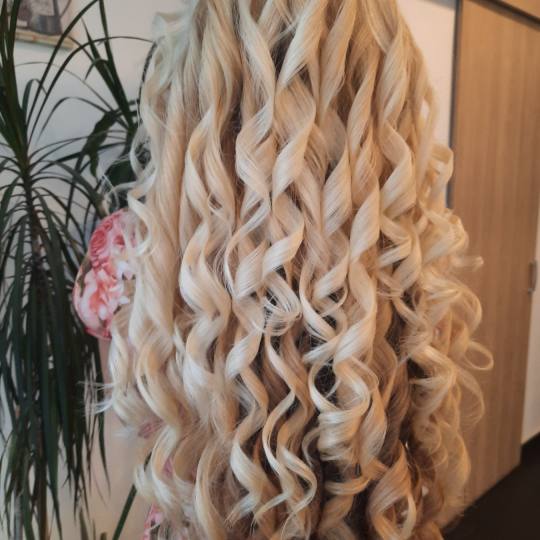 Cibus #sarajevo Uvijanje, lokne i talasi Lokne - ekstra duga kosa