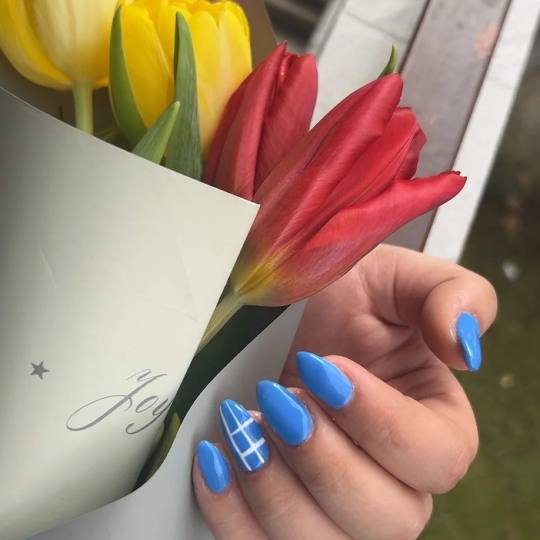 AMK #sarajevo Izlivanje noktiju Izlijevanje noktiju gelom - boja