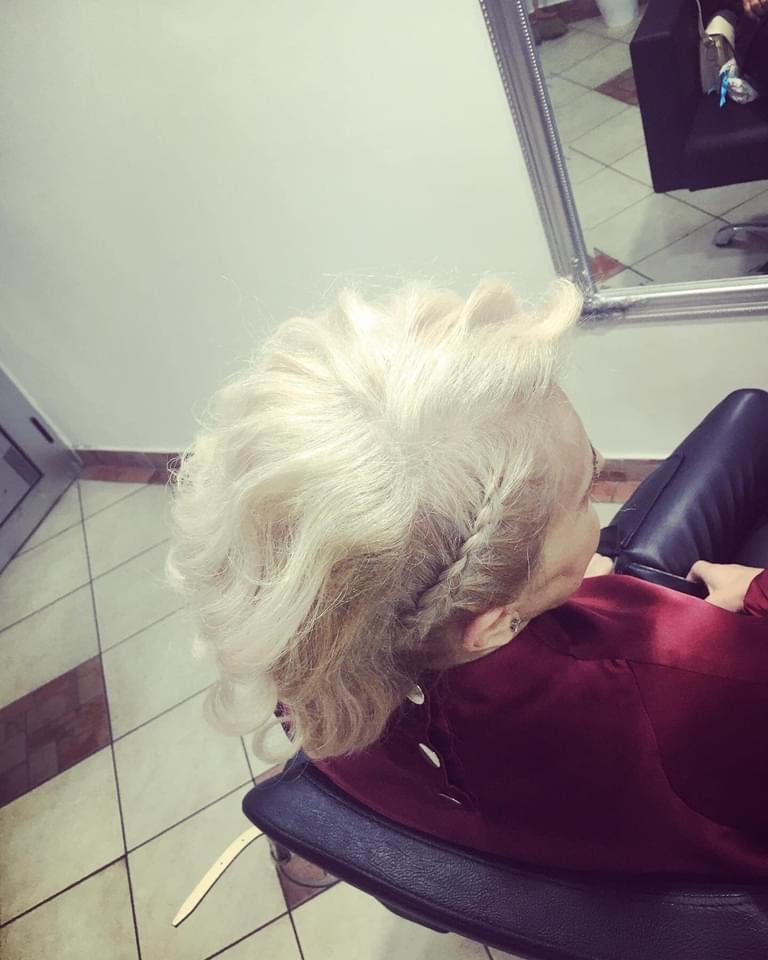 Svečana frizura jednostavna - kratka kosa - Frisco, Sarajevo Svečane i frizure za svadbu Frizerski saloni Svečane i frizure za svadbu, Sarajevo, Centar - Stari Grad