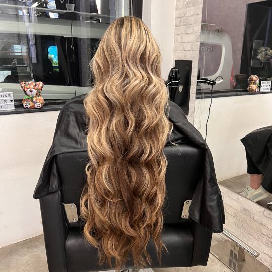 The One Hair Studio #sarajevo Parafinska pakovanja Parafinsko pakovanje - noge