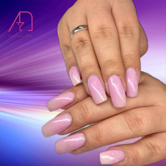 AEsthetic Bar Academy #sarajevo Ojačavanje noktiju Ojačavanje prirodnih noktiju gelom