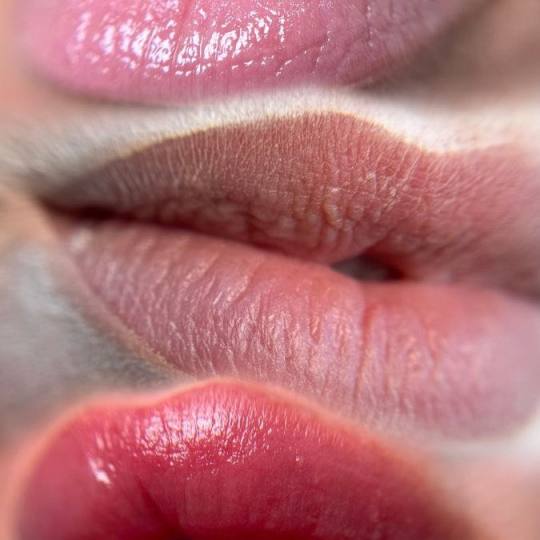 Poezija ljepote #sarajevo Trajna šminka Trajna šminka - usne