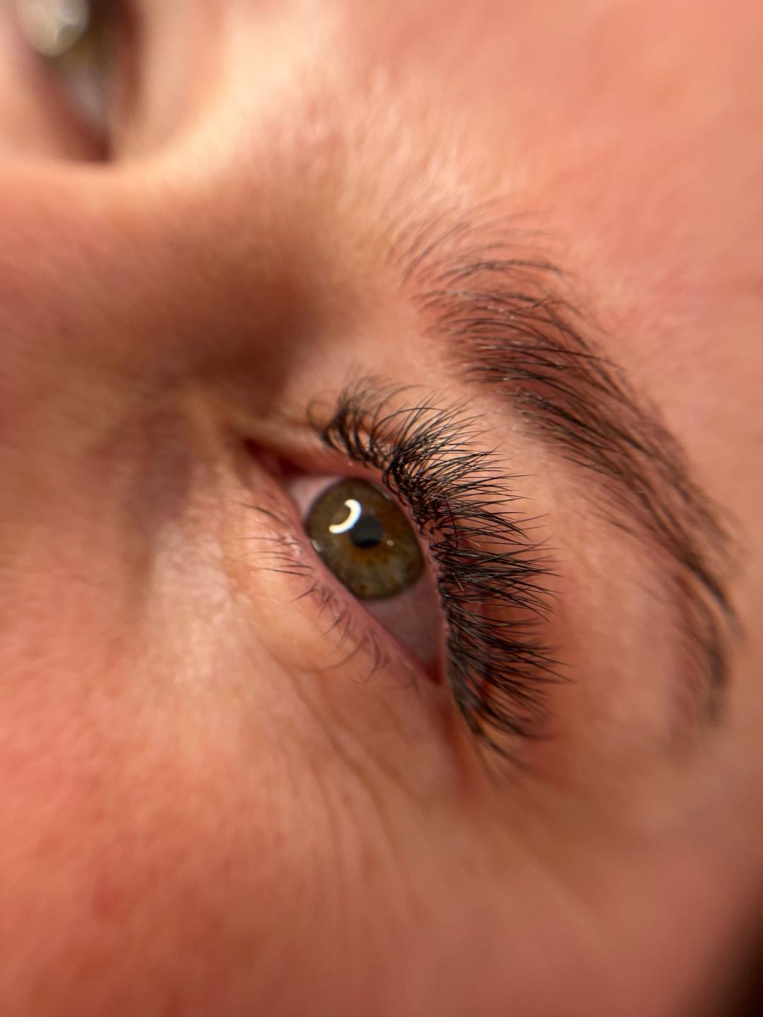 Ella #modrica Nadogradnja trepavica Nadogradnja trepavica - 1 na 1