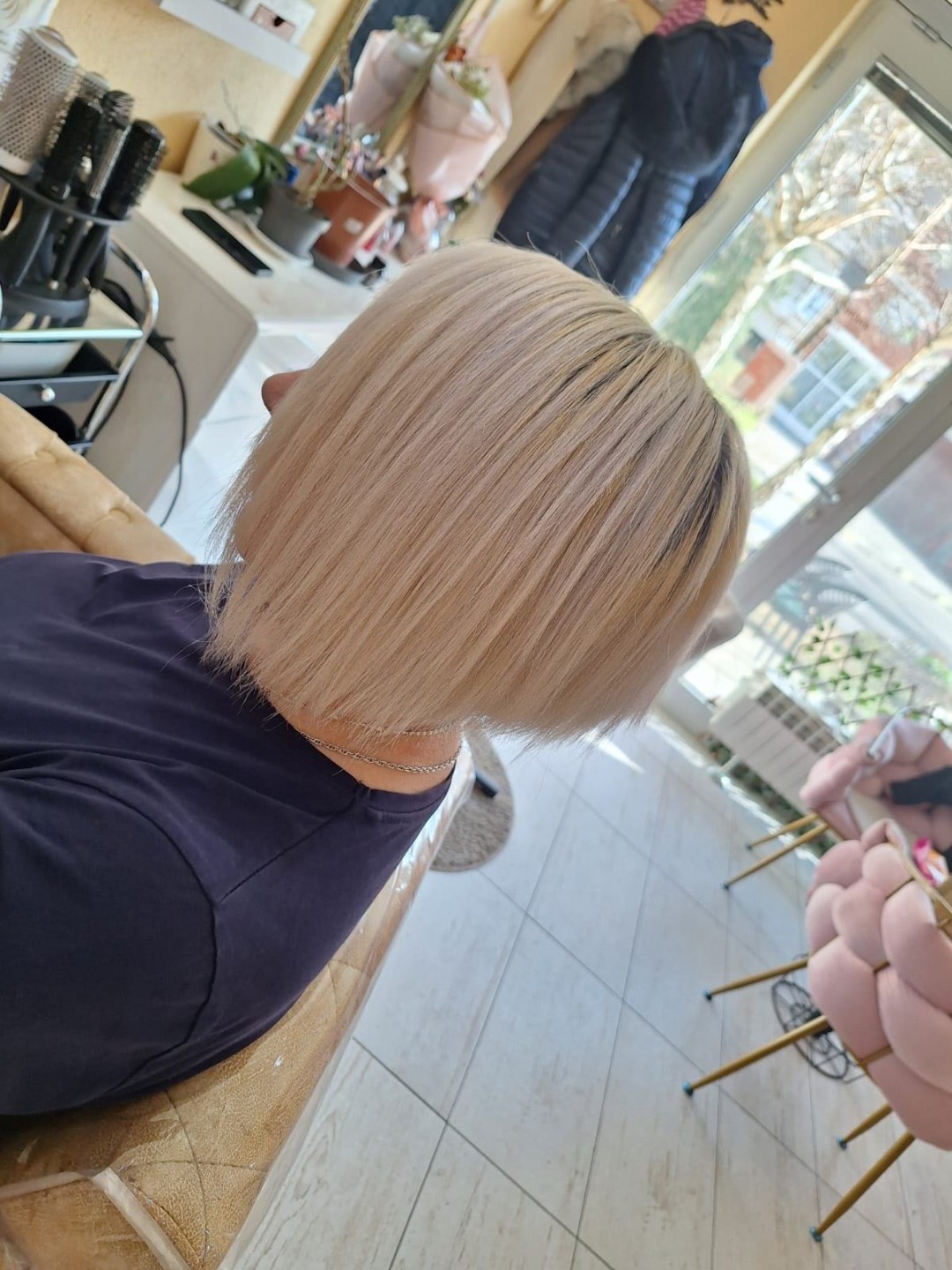 Poezija ljepote #sarajevo Feniranje i stilizovanje Feniranje na ravno - kosa srednje dužine