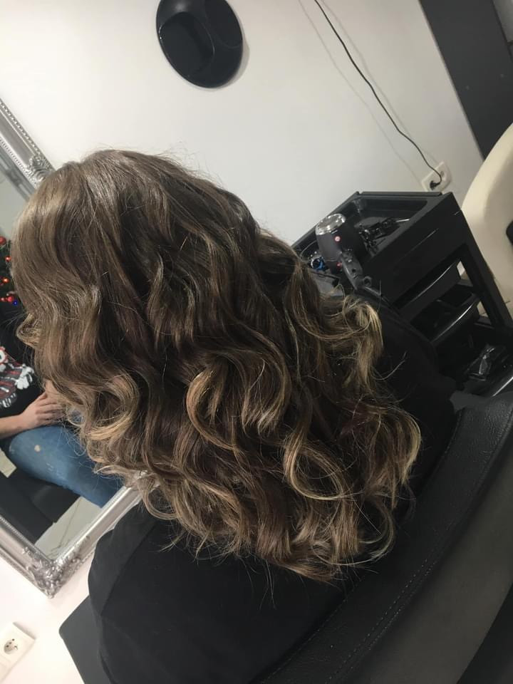 Preliv - duga kosa - Frisco, Sarajevo Farbanje kose Frizerski saloni Farbanje kose, Sarajevo, Centar - Stari Grad