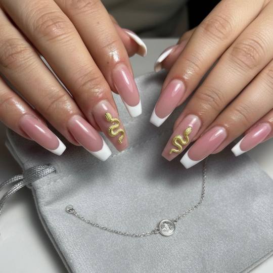 Poezija ljepote #sarajevo Nadogradnja noktiju Nadogradnja noktiju tipsama - french / ombre