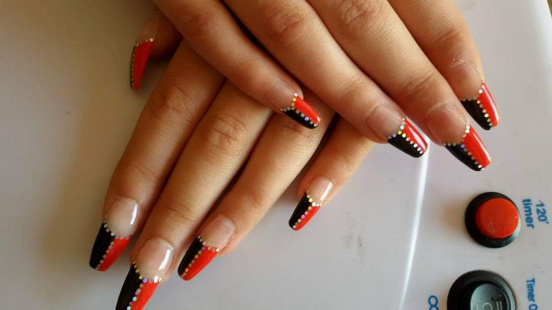 Nadogradnja noktiju tipsama - Salon ljepote A3M By Amela Malkoč, Sarajevo Nadogradnja noktiju Nokti Nadogradnja noktiju, Sarajevo, Centar - Stari Grad