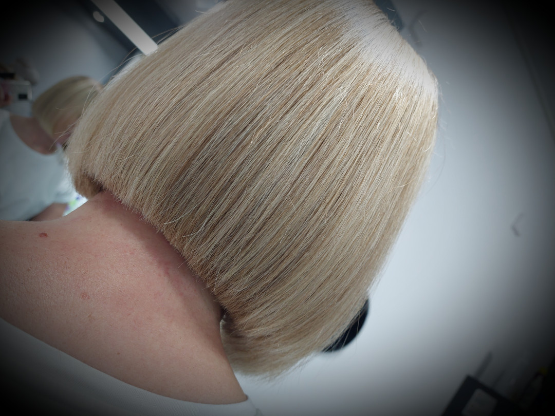 Žensko šišanje - duga kosa - Frisco, Sarajevo Žensko šišanje Frizerski saloni Žensko šišanje, Sarajevo, Centar - Stari Grad