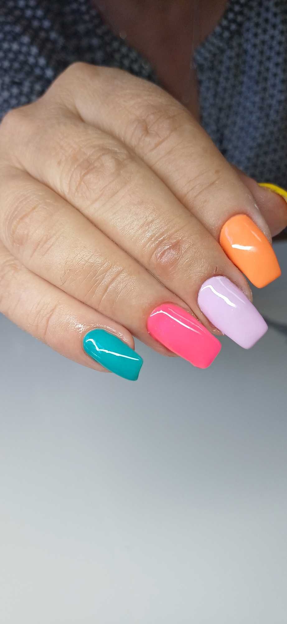 AMK #sarajevo Izlivanje noktiju Izlijevanje noktiju gelom - boja