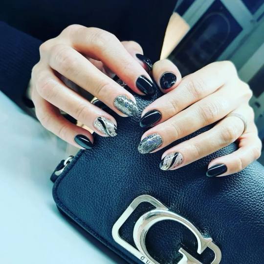 La Vie beauty centar #sarajevo Ojačavanje noktiju Geliranje prirodnih noktiju