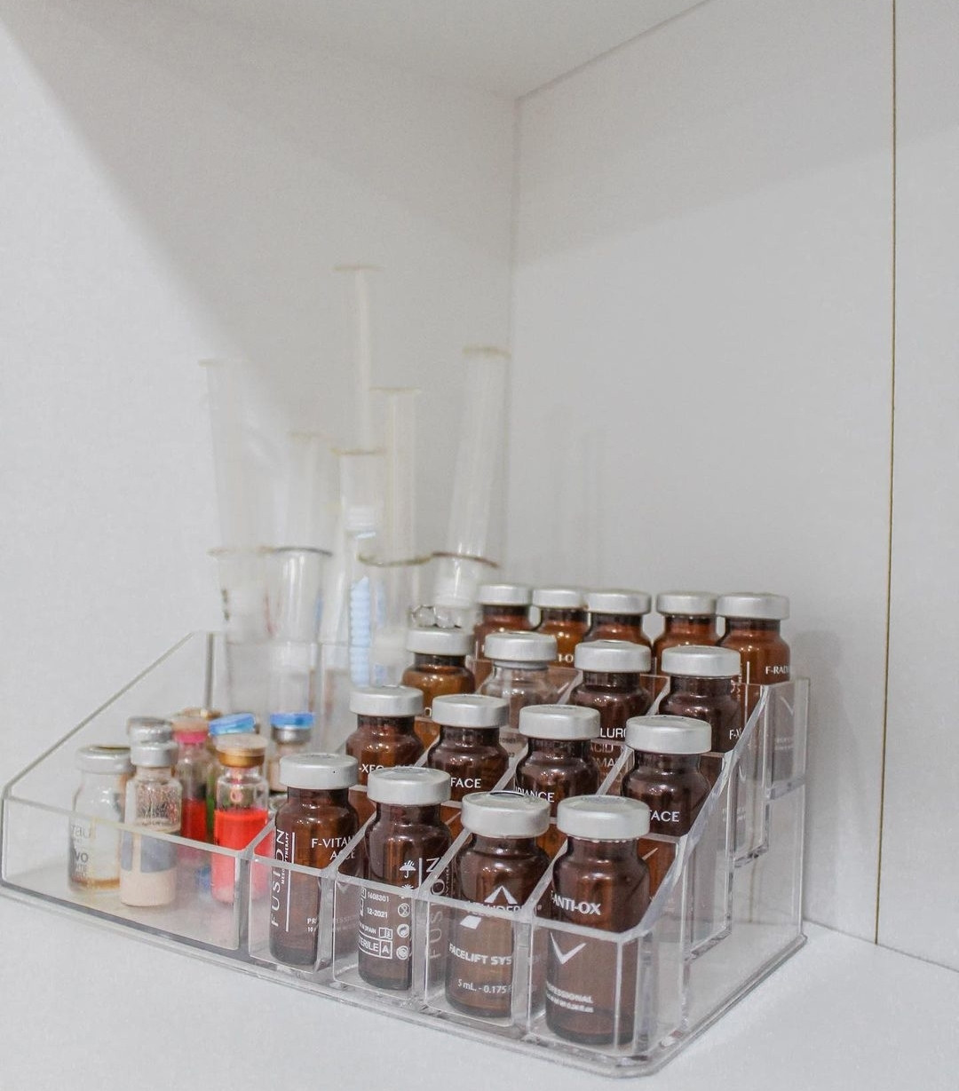 Sandra #visoko Tretman lica Revitalizirajući koktel + tretman čišćenja lica + analiza