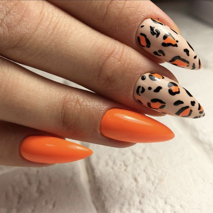 Paris Sarajevo #sarajevo Nadogradnja noktiju Nadogradnja noktiju tipsama - boja + nail art