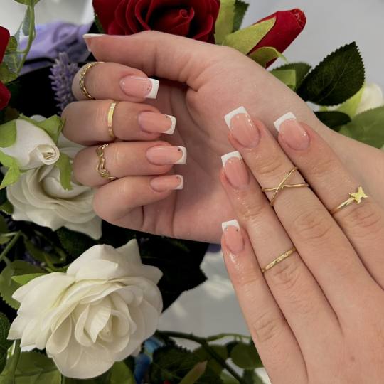 Allure #sarajevo Nadogradnja noktiju Nadogradnja noktiju - all inclusive