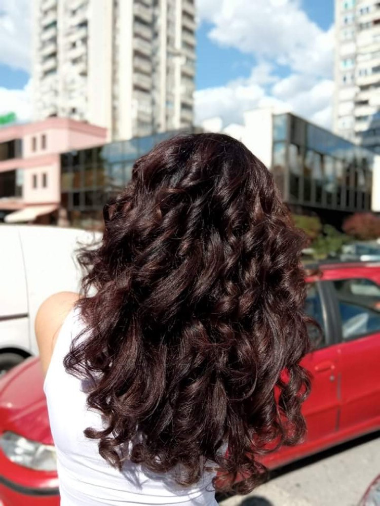 Pramenovi na foliju - duga kosa - Frisco, Sarajevo Pramenovi Frizerski saloni Pramenovi, Sarajevo, Centar - Stari Grad