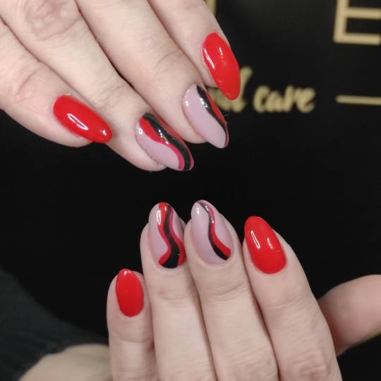 Studio Ela #sarajevo Ukrašavanje noktiju Nail art - dodatak uz uslugu