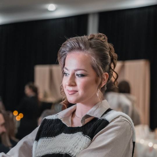 Aida #sarajevo Berberin Svečana frizura + profesionalno šminkanje