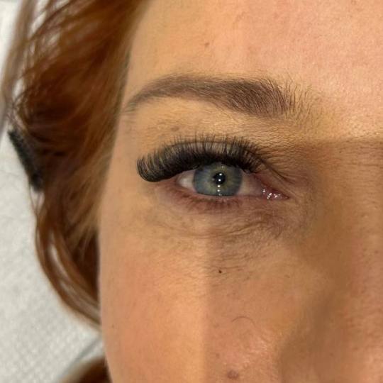 Poezija ljepote #sarajevo Nadogradnja trepavica Nadogradnja trepavica - ruski volumen