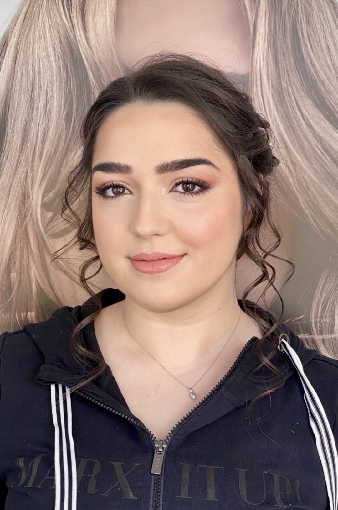 La Crème Beauty Studio #sarajevo Make-up / šminkanje Profesionalno šminkanje - svečana šminka (zakazuje se iskljucivo telefonski(Viber, WhatsApp)