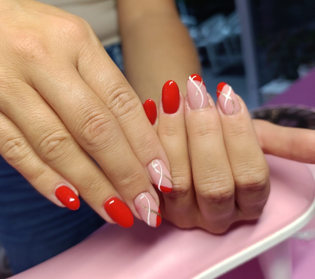 Poezija ljepote #sarajevo Ojačavanje noktiju Gel na prirodne nokte - boja