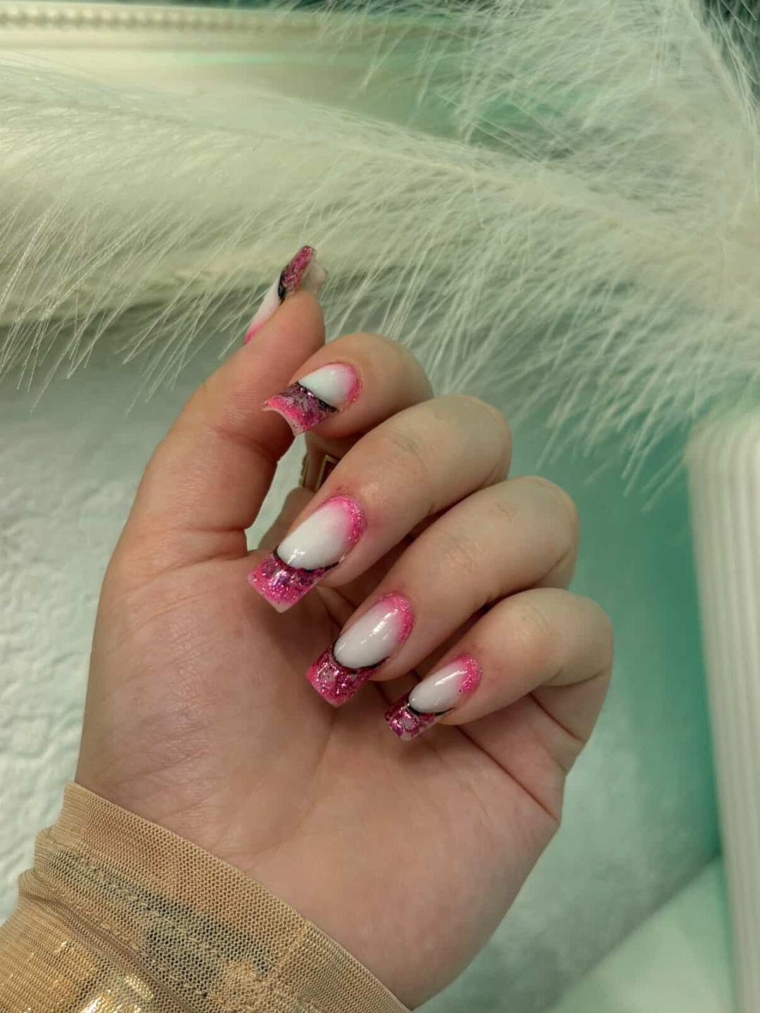 Beauty by Šmizla #sarajevo Izlivanje noktiju Izlivanje noktiju gelom M dužina - senior nail artist