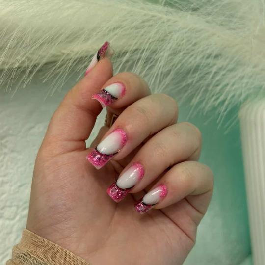 Beauty by Šmizla #sarajevo Izlivanje noktiju Izlivanje noktiju gelom M dužina - senior nail artist