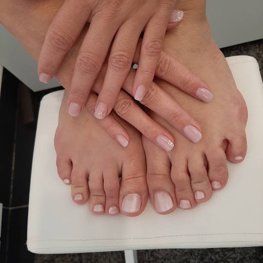 Kuća ljepote Djenna #sarajevo Ojačavanje noktiju