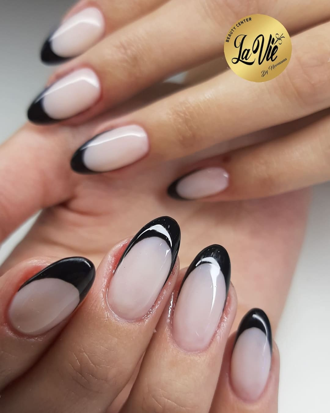 Trajni lak - ruke - La Vie beauty centar, Sarajevo Gel lak Nokti Gel lak, Sarajevo, Centar - Stari Grad