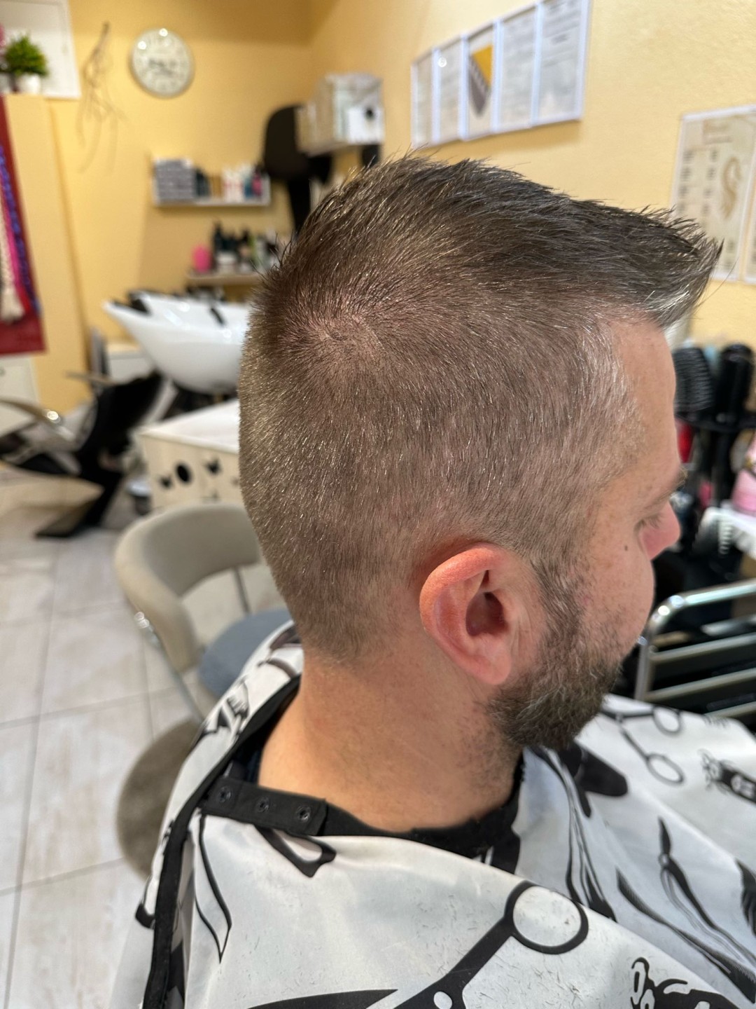 Muško šišanje - Poezija ljepote, Sarajevo Muško šišanje Muški frizeri Muško šišanje, Sarajevo, Novo Sarajevo - Novi Grad