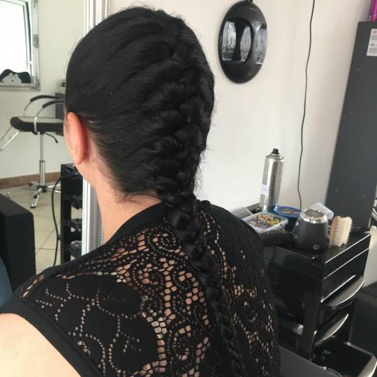 Frisco #sarajevo Svečane i frizure za svadbu Svečana frizura jednostavna - kratka kosa