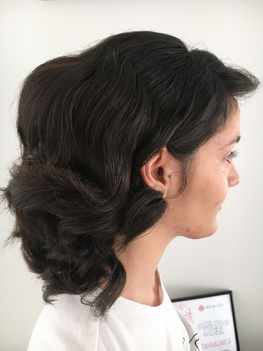 Lokne na figaro - paž / kosa srednje dužine - Frisco, Sarajevo Svečane i frizure za svadbu Frizerski saloni Svečane i frizure za svadbu, Sarajevo, Centar - Stari Grad