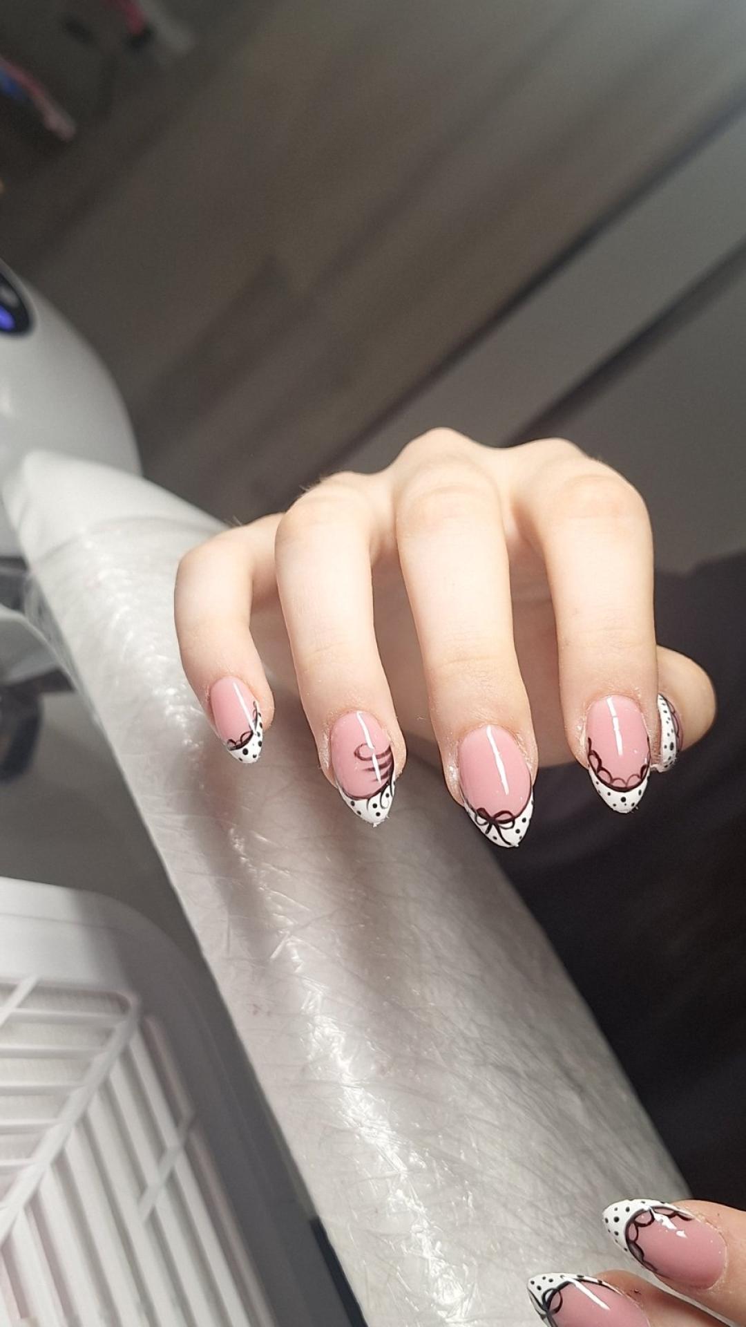 Angels Beauty - Banja Luka #banjaluka Nadogradnja noktiju Nadogradnja noktiju tipsama - M dužina