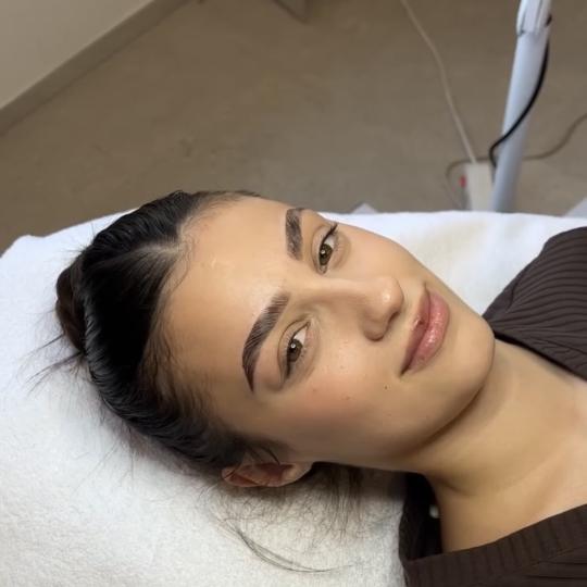 VILA Beauty Studio - SKIN & BROWS #zvornik Obrve BROWLIFT