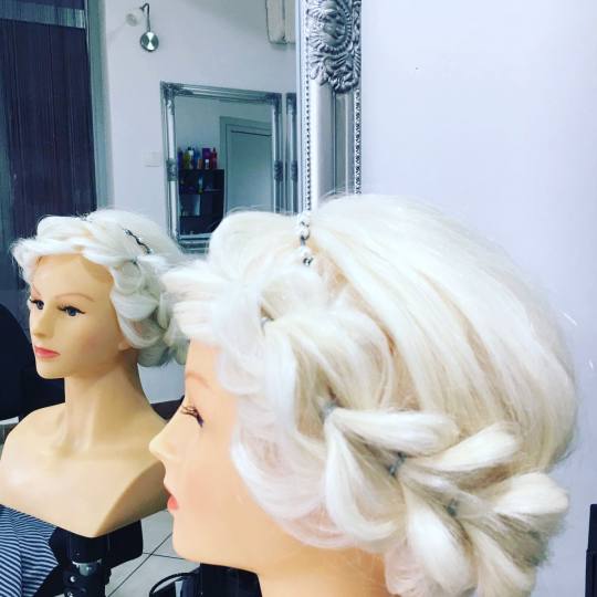 Frisco #sarajevo Svečane i frizure za svadbu Svečana frizura složena - kratka kosa