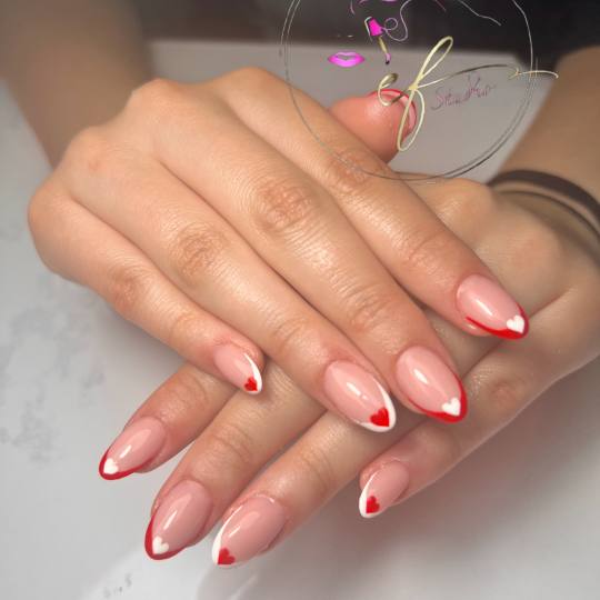 Studio ef #sarajevo Nadogradnja noktiju Nadogradnja noktiju tipsama -kratki nokti