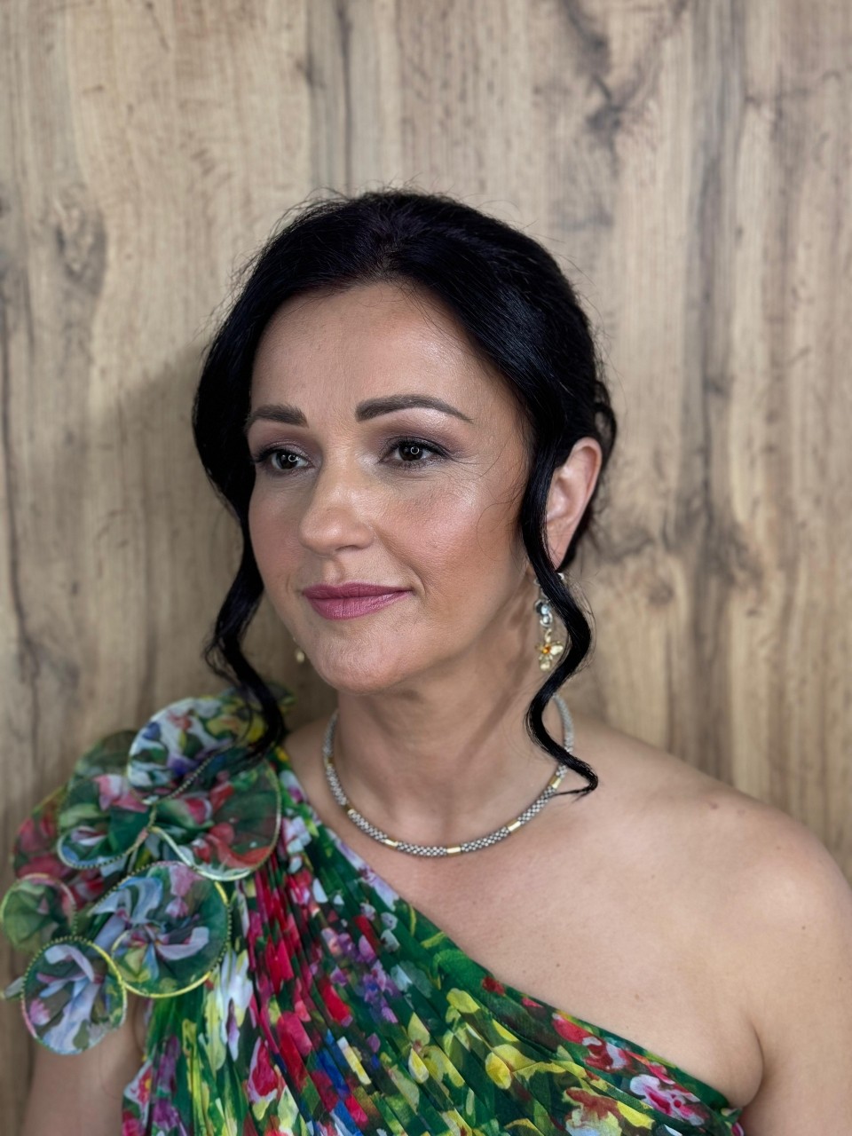 Lovely Em salon & head spa #sarajevo Make-up / šminkanje Profesionalno šminkanje