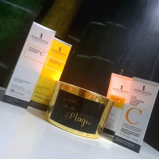 Magic #sarajevo VITAMIN C EXPERT
Inovacija protiv hiperpigmentacije i fotostarenja
5 učinaka u sa