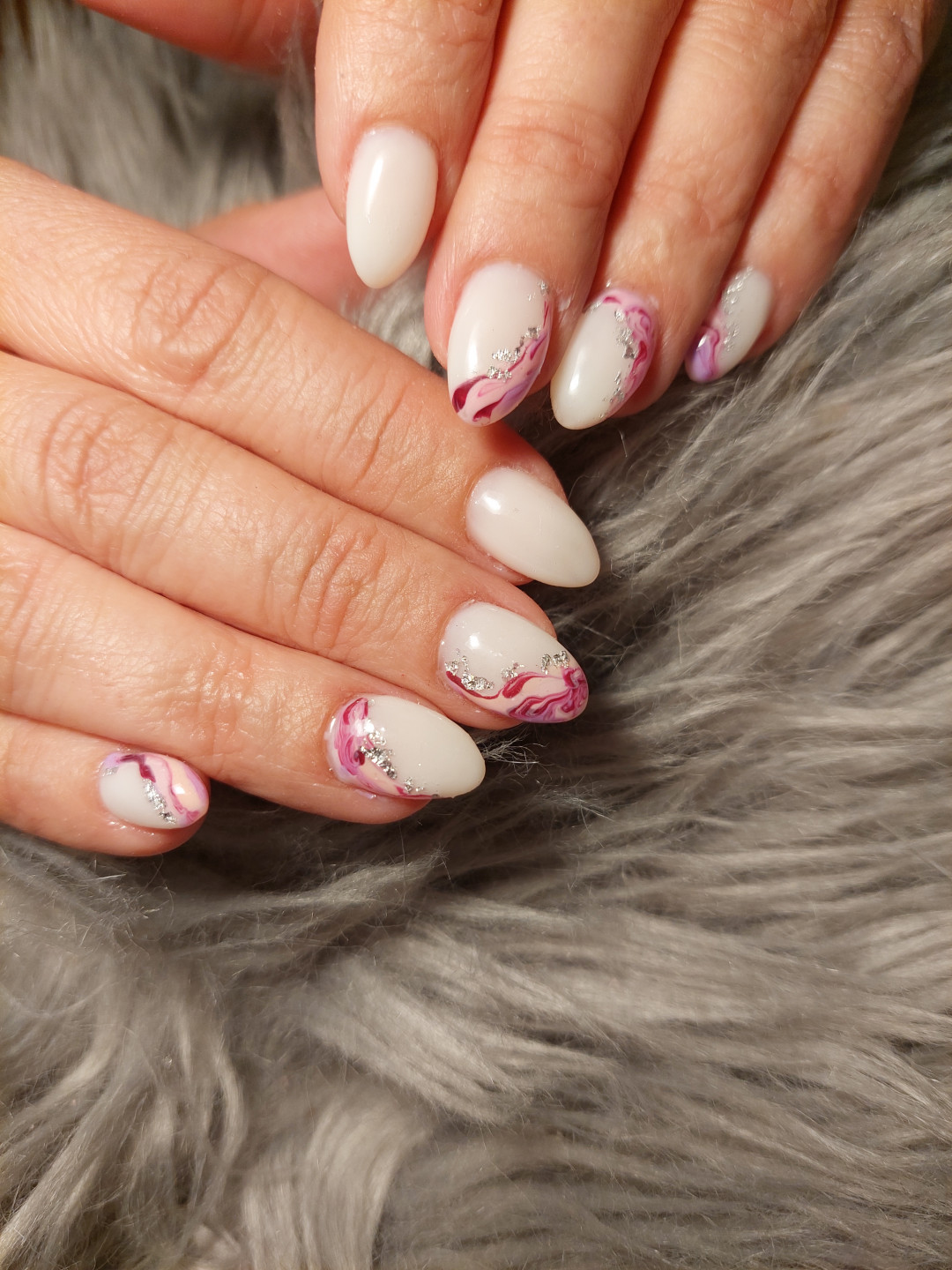 Gel na prirodne nokte - Emana, Sarajevo Ojačavanje noktiju Nokti Ojačavanje noktiju, Sarajevo, Novo Sarajevo - Novi Grad