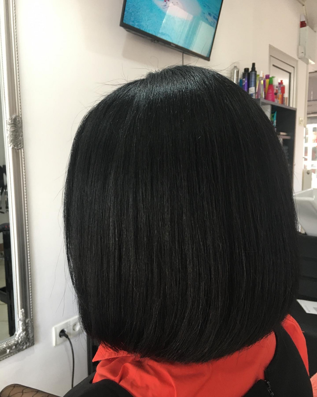 Farbanje cijele dužine kose - kosa srednje dužine - Frisco, Sarajevo Farbanje kose Frizerski saloni Farbanje kose, Sarajevo, Centar - Stari Grad