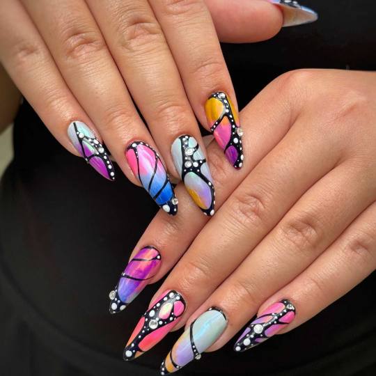 Lovely Em salon & head spa usluga