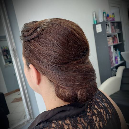 Frisco #sarajevo Svečane i frizure za svadbu Svečana frizura složena - kratka kosa