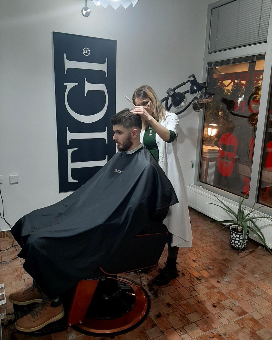 Muško šišanje - klasično - Frisco, Sarajevo Muško šišanje Muški frizeri Muško šišanje, Sarajevo, Centar - Stari Grad