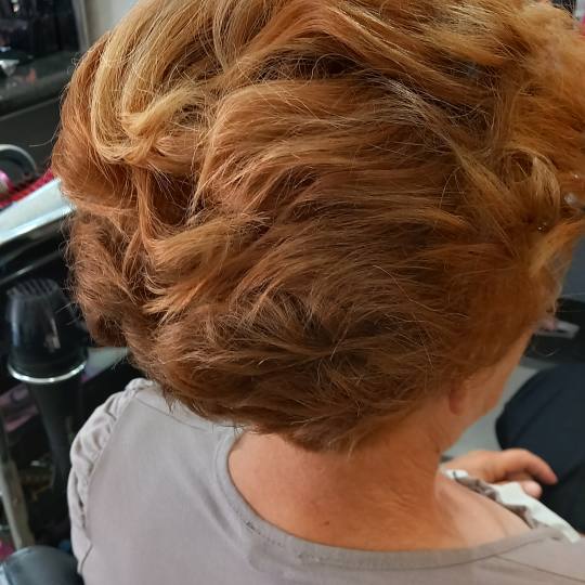 Snježana #sarajevo Feniranje i stilizovanje Feniranje - kratka kosa