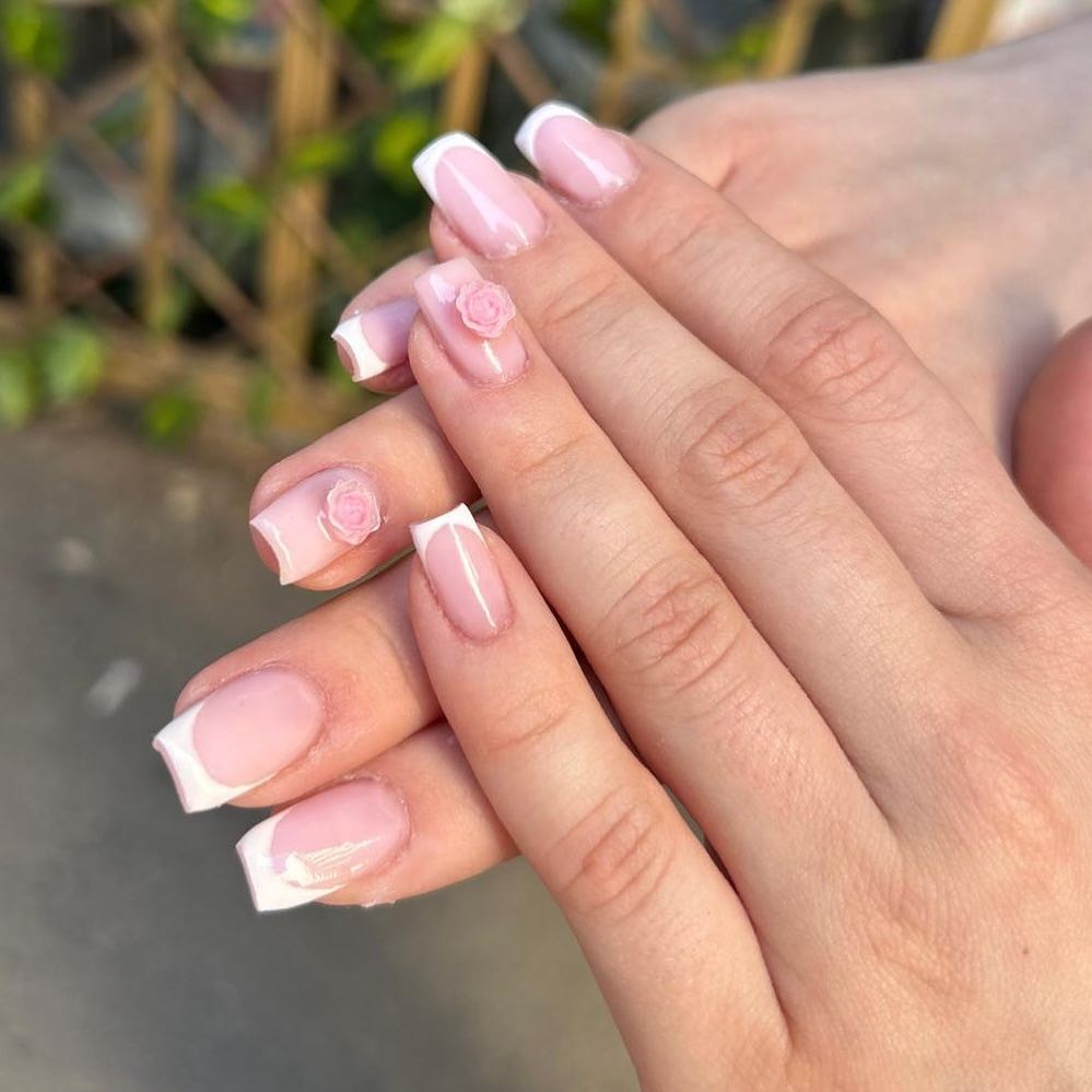 Poezija ljepote #sarajevo Nadogradnja noktiju Nadogradnja noktiju tipsama - french / ombre