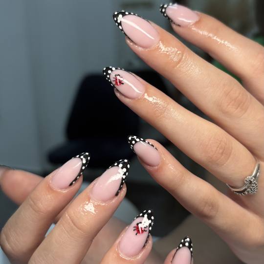 Artistic Beauty #sarajevo Nadogradnja noktiju Nadogradnja noktiju tipsama