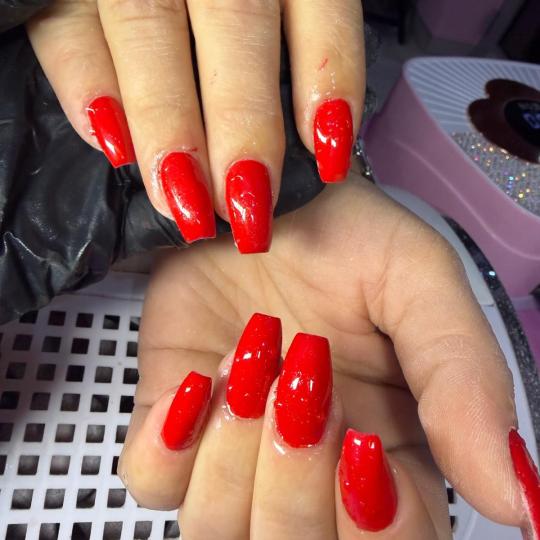 Poezija ljepote #sarajevo Ojačavanje noktiju Gel na prirodne nokte - boja