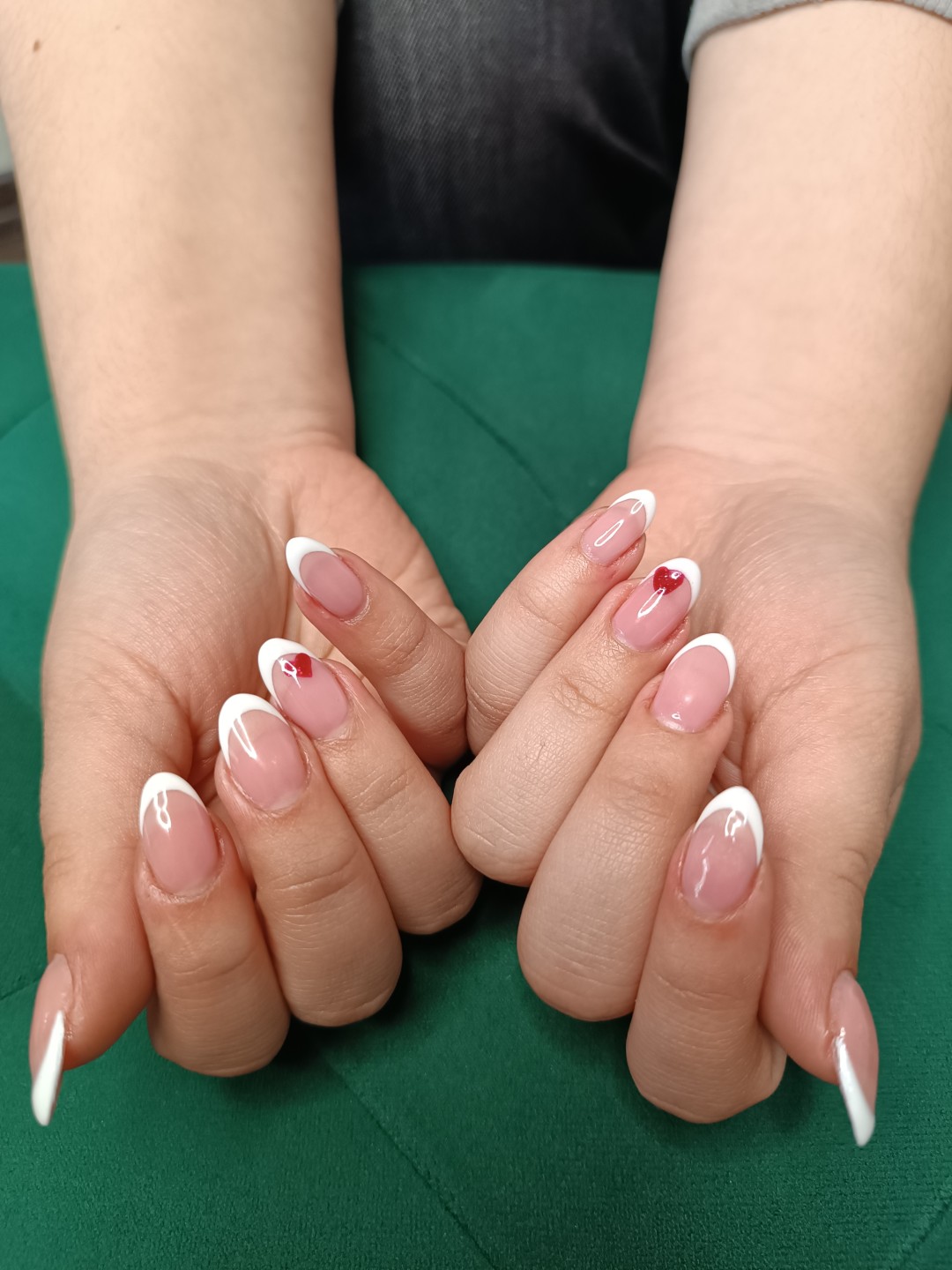 Jamal #sarajevo Ukrašavanje noktiju Cirkoni / ukrasi - dodatak uz uslugu