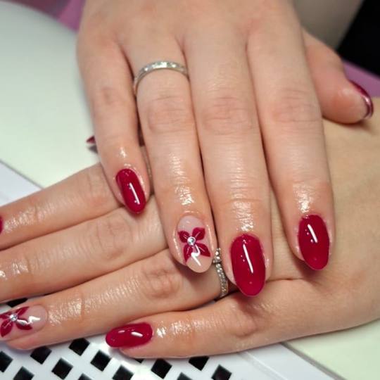 Poezija ljepote #sarajevo Ojačavanje noktiju Gel na prirodne nokte - boja